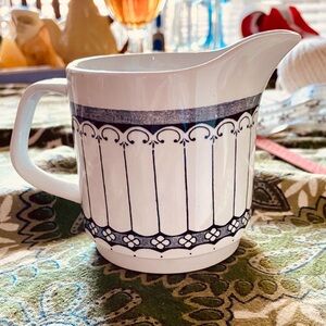 “Contessa” Creamer by J&G Meakin, England.  In Unused Condition.  Made in 1960s.